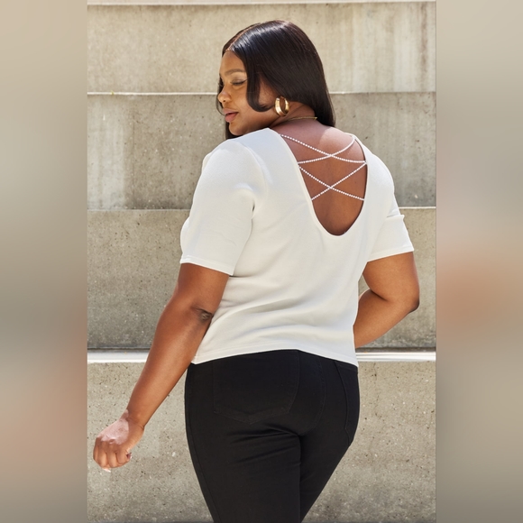 And The Why Pearly White Full Size Criss Cross Pearl Detail Open Back Top - Picture 8 of 12
